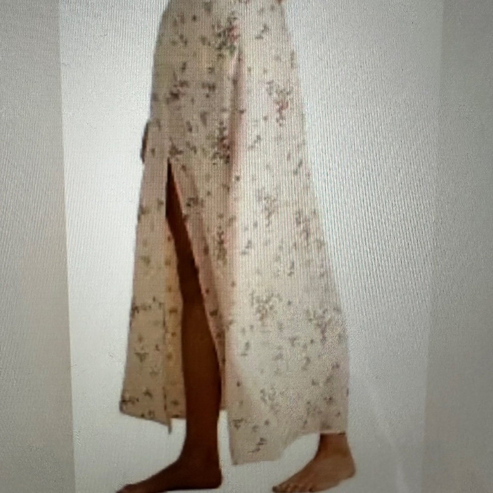 Billabong Maxi Skirt. Large